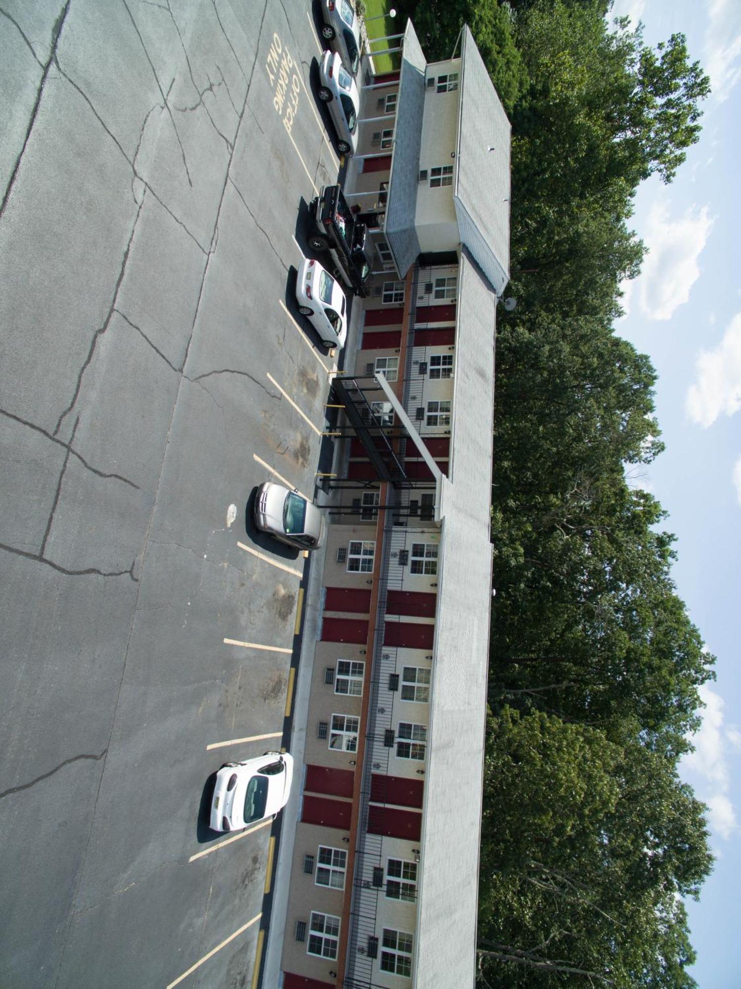 Red Carpet Inn Berlin Ngoại thất bức ảnh